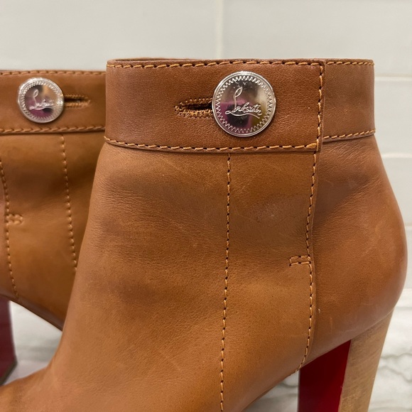 Authentic Rare Christian Louboutin Brown Janis Button Bootie 40 - Picture 8 of 14